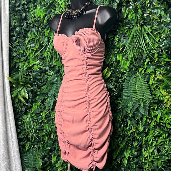Gypsy Rose Dress Medium Pink Ruched Bodycon Mini Party Clubbing 3061 - Picture 1 of 9